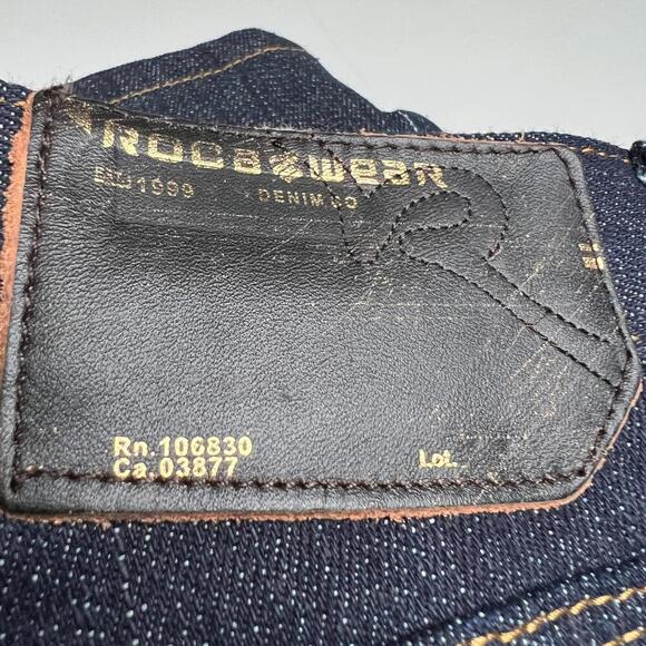 Rocawear Men’s Denim Shorts Size 38 Raw Blue Red Paint Graphic NWT $88 Hip Hop - Picture 10 of 12